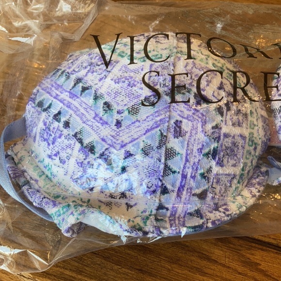 VS lace push up bra 32 C - Picture 3 of 5